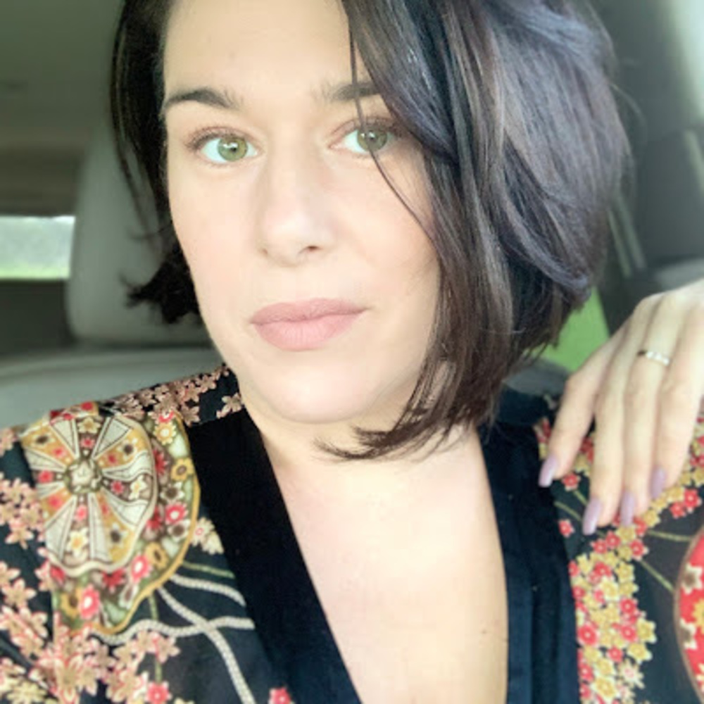 Meet your Posher, Adriana